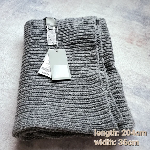 Bench Ribbed Knit Scarf - Picture 1 of 4